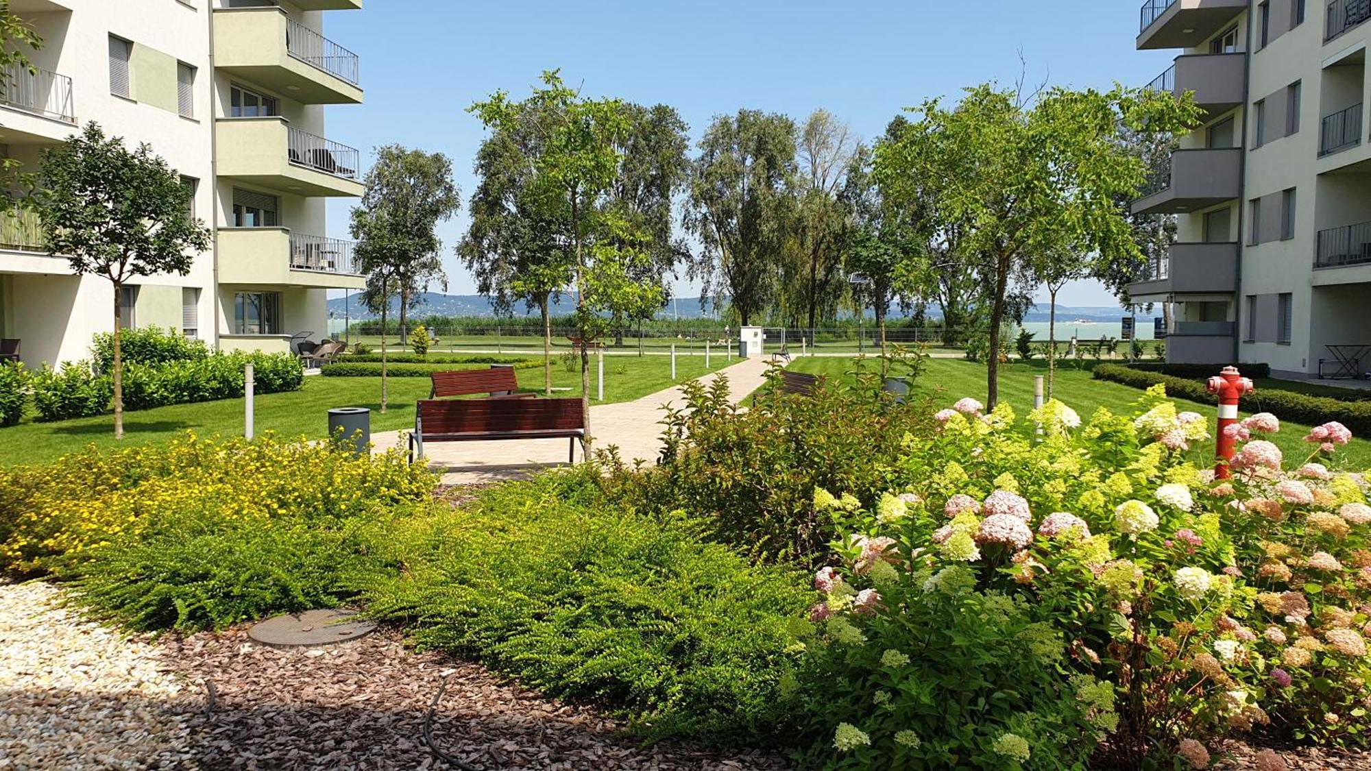 Lelle Resort Cb34 Balatonlelle Exterior photo