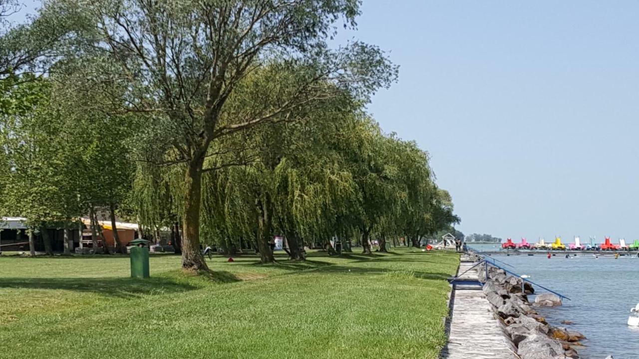 Lelle Resort Cb34 Balatonlelle Exterior photo