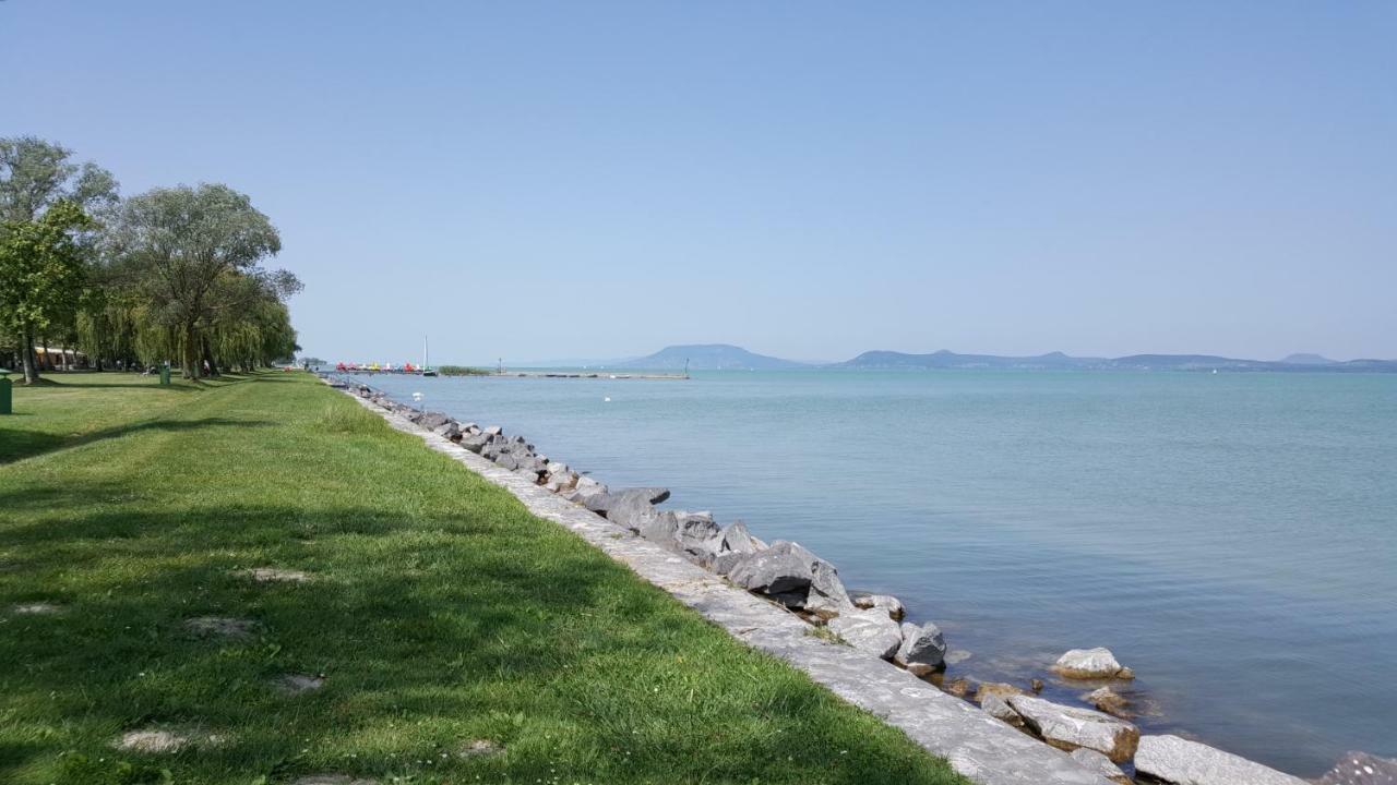 Lelle Resort Cb34 Balatonlelle Exterior photo