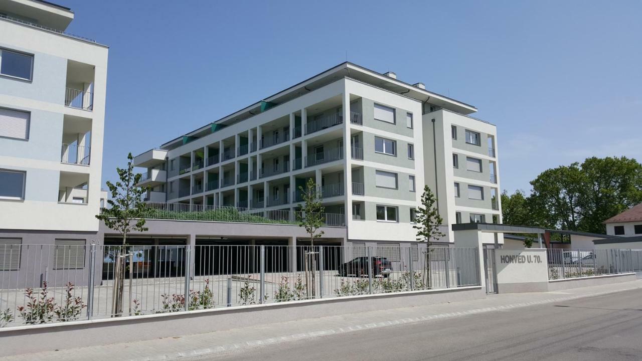 Lelle Resort Cb34 Balatonlelle Exterior photo