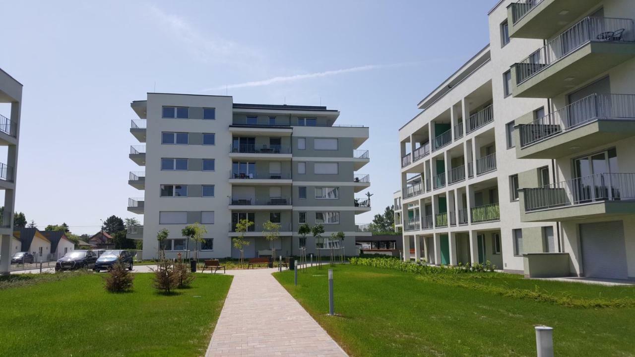 Lelle Resort Cb34 Balatonlelle Exterior photo