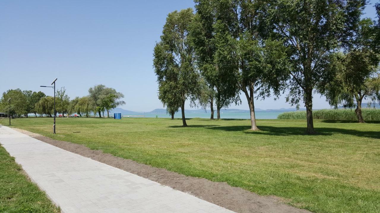 Lelle Resort Cb34 Balatonlelle Exterior photo