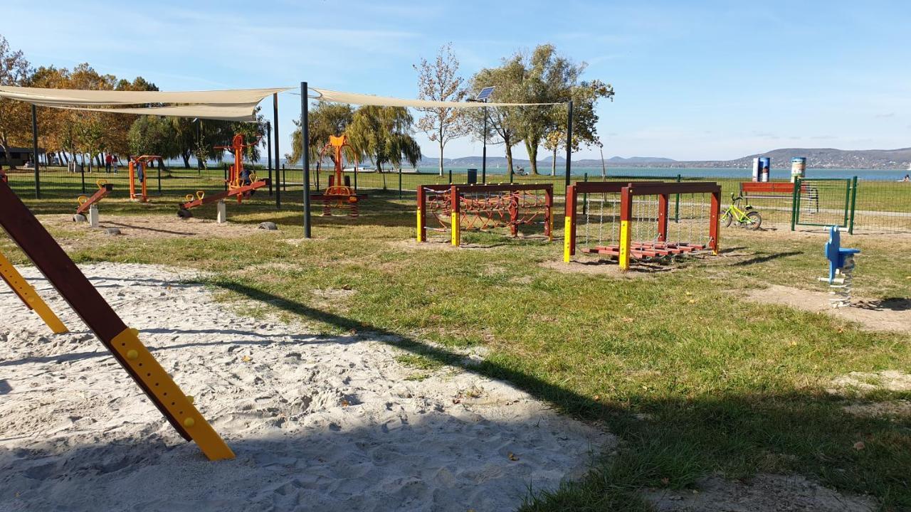 Lelle Resort Cb34 Balatonlelle Exterior photo